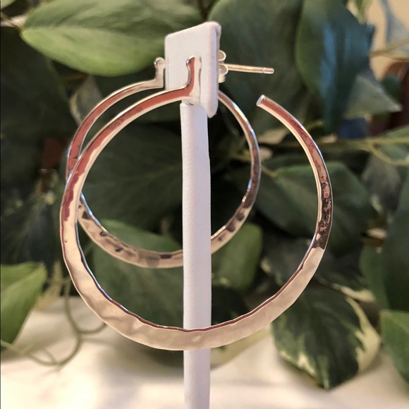 Silpada Sterling Silver Hammered Earrings P1287 - Picture 8 of 16